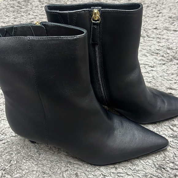 J.Crew new Stevie ankle boots in leather cc055 - Picture 3 of 5